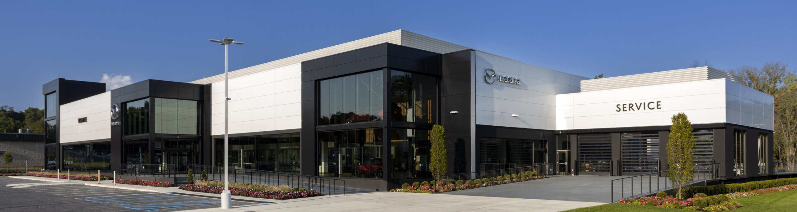 WAYNE MAZDA  NEW SHOWROOM